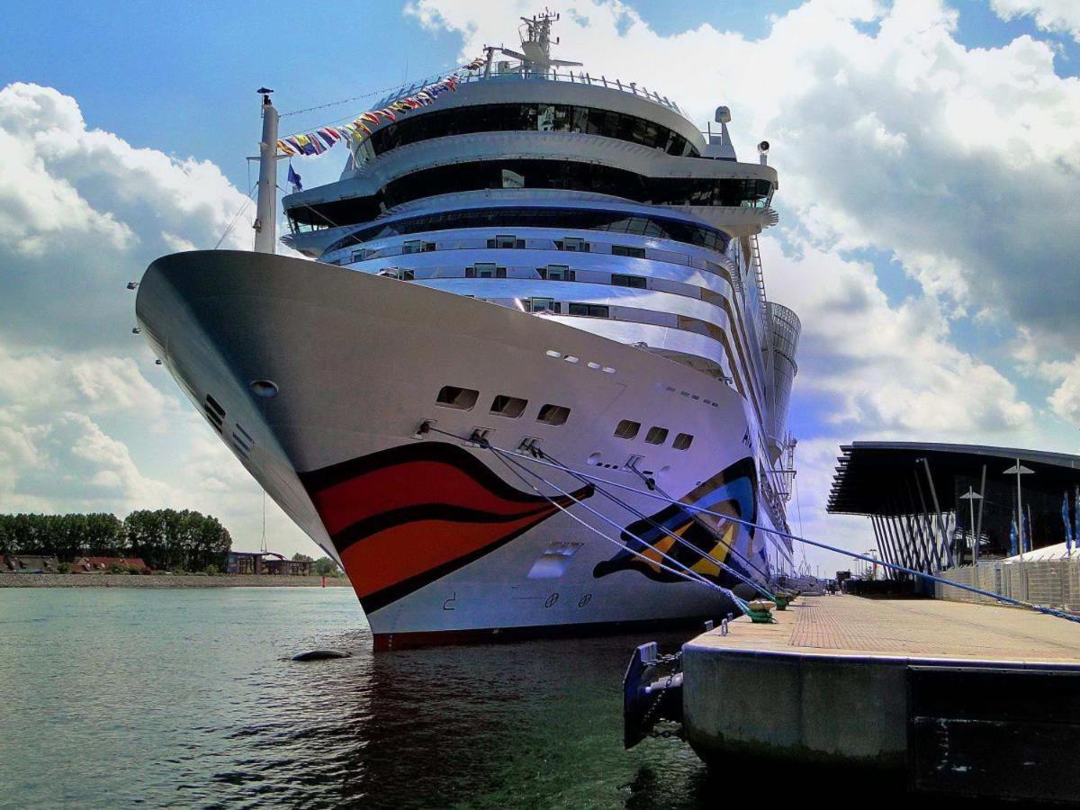 Promenadenblick/Captains-Suite Rostock Dış mekan fotoğraf